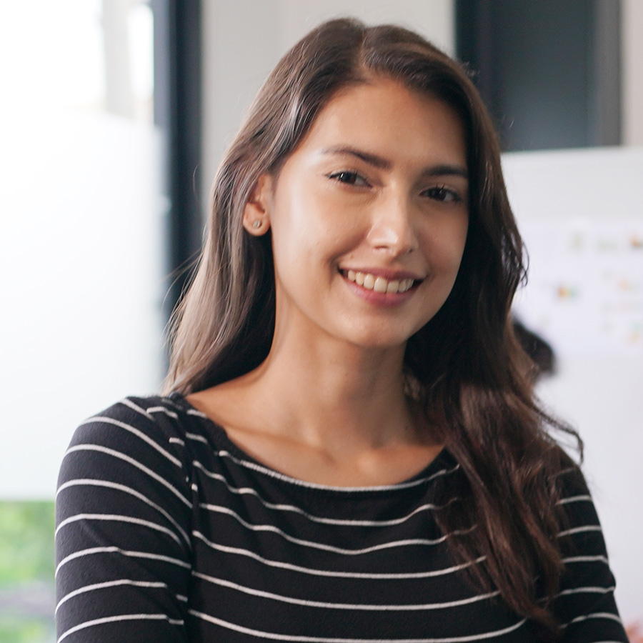 young-businesswoman-working-in-office-8MH3WAA.jpg
